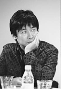 種田陽平氏