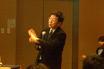 ゲスト講師＝服部岑生氏