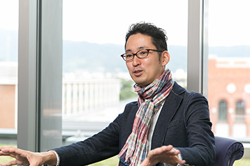 インタビューの様子6