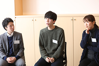 座談会の様子7