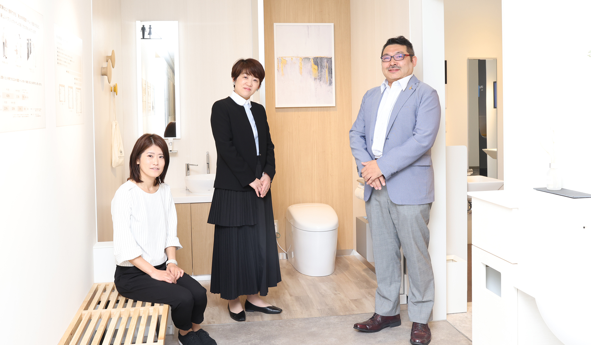 story16 “保護者のトイレを待ちきれない”子どもたち。発達障がいの専門家と、子どもが楽しく待てるアイキャッチとなるアートを考案